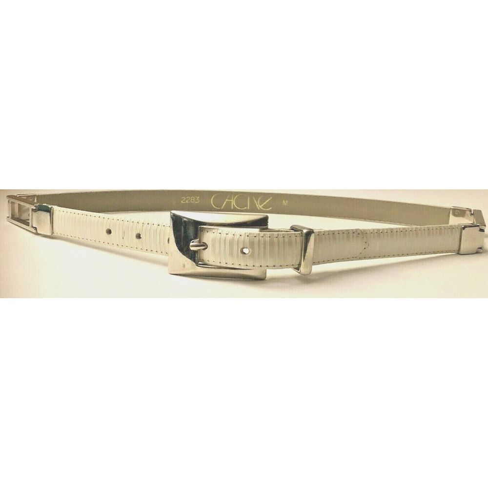 Cache Belt Size Medium White Leather Silver Buckle Hinged Rectangle‎ 2283